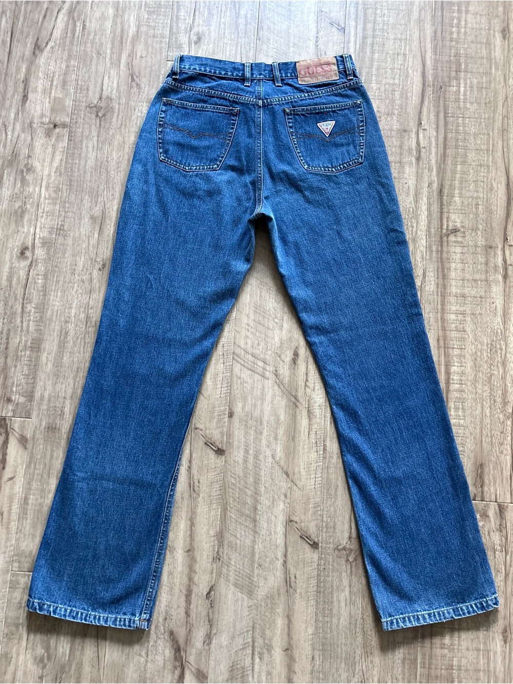 Vintage 90s y2k GUESS Straight-Leg Denim Jeans Medium Blue classic timeless